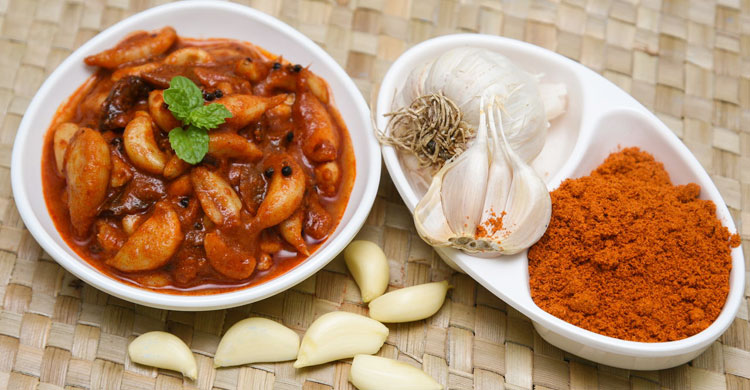 রসুনের আচার