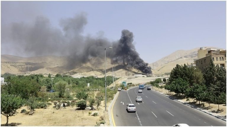 ইরানের সাথে সব সীমান্ত বন্ধ করল পাকিস্তান iran