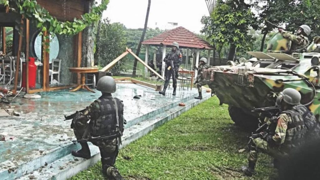 হোলি আর্টিজানে হামলা