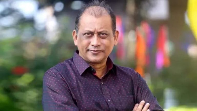 সেই মাজার ছেড়ে আসতে চাইছেন না সমু চৌধুরী সমু চৌধুরী