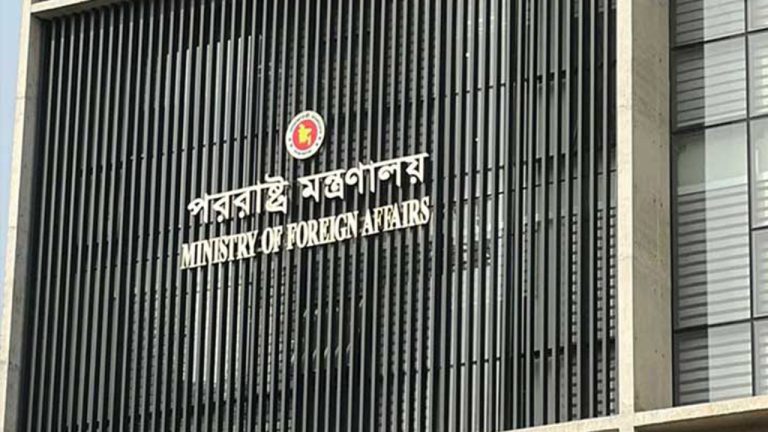 জঙ্গি সন্দেহে বাংলাদেশি গ্রেফতার : মালয়েশিয়াকে সহযোগিতা করবে ঢাকা