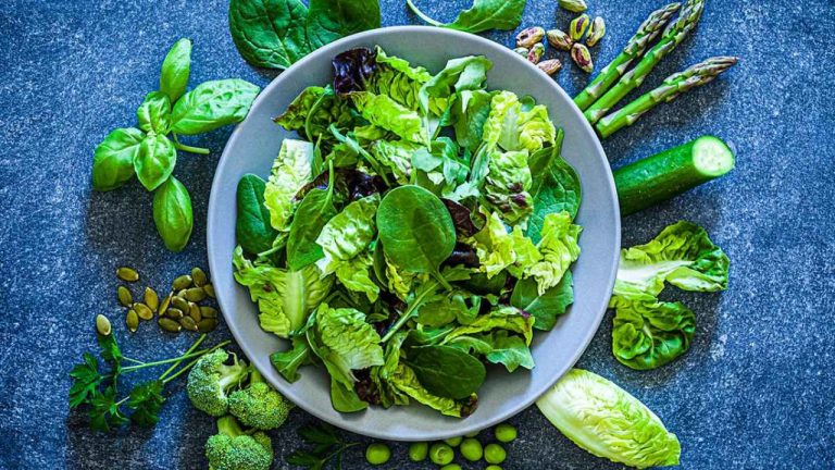 বর্ষাকালে এসব খাবার না খাওয়াই ভালো বর্ষাকালে এসব খাবার