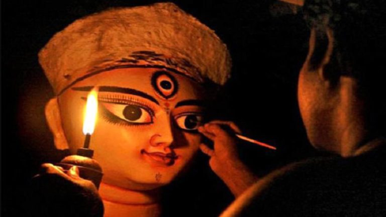 আজ দেবীর বোধন, রোববার মহাষষ্ঠী দেবীর বোধন