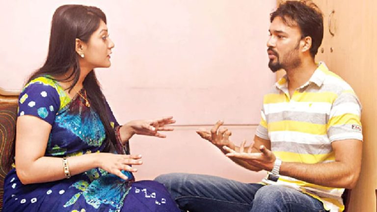 স্বামী-স্ত্রীর ঝগড়া ও অশান্তি এড়ানোর উপায়- প্রতীকী ছবি